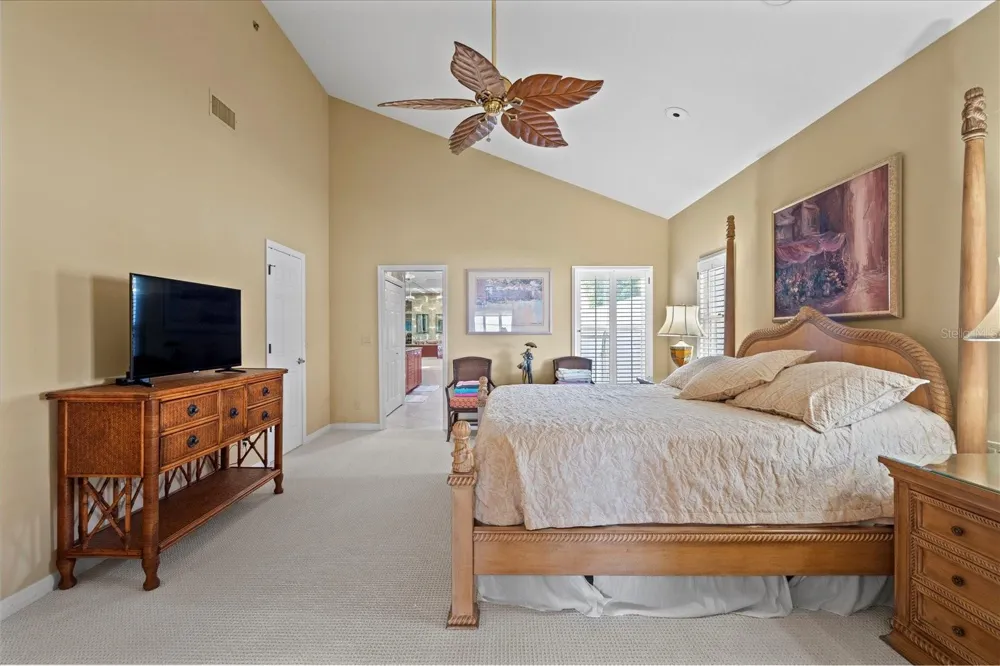 2254 HARBOUR COURT DRIVE Longboat Key, FL 34228