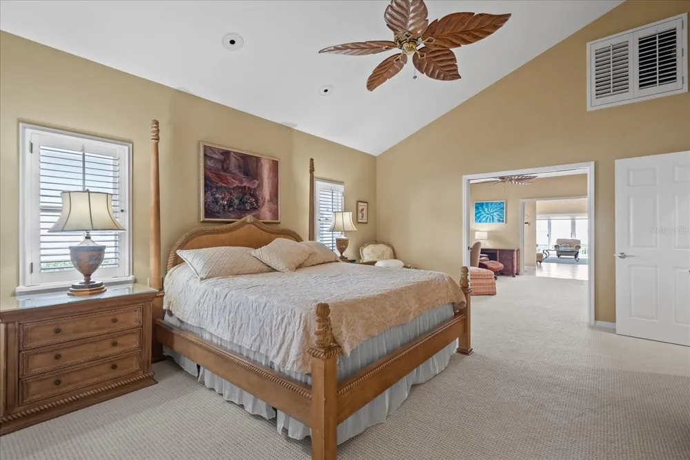 2254 HARBOUR COURT DRIVE Longboat Key, FL 34228