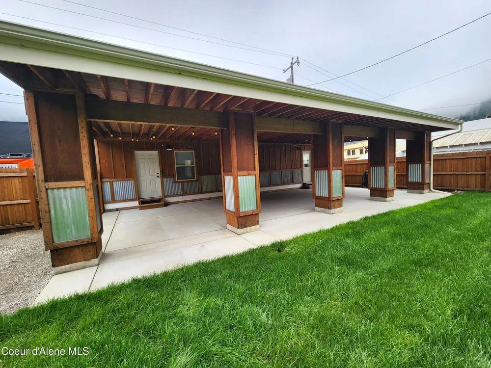 1 Kelly Alley Wallace, ID 83873