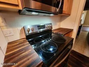 1 Kelly Alley Wallace, ID 83873