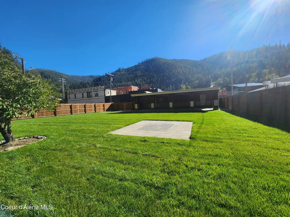 1 Kelly Alley Wallace, ID 83873