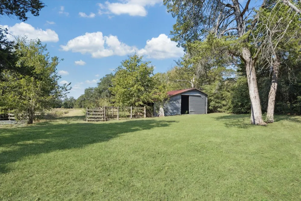3455 Fm 1948 Road Burton, TX 77835