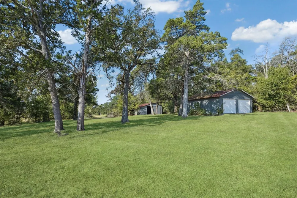 3455 Fm 1948 Road Burton, TX 77835