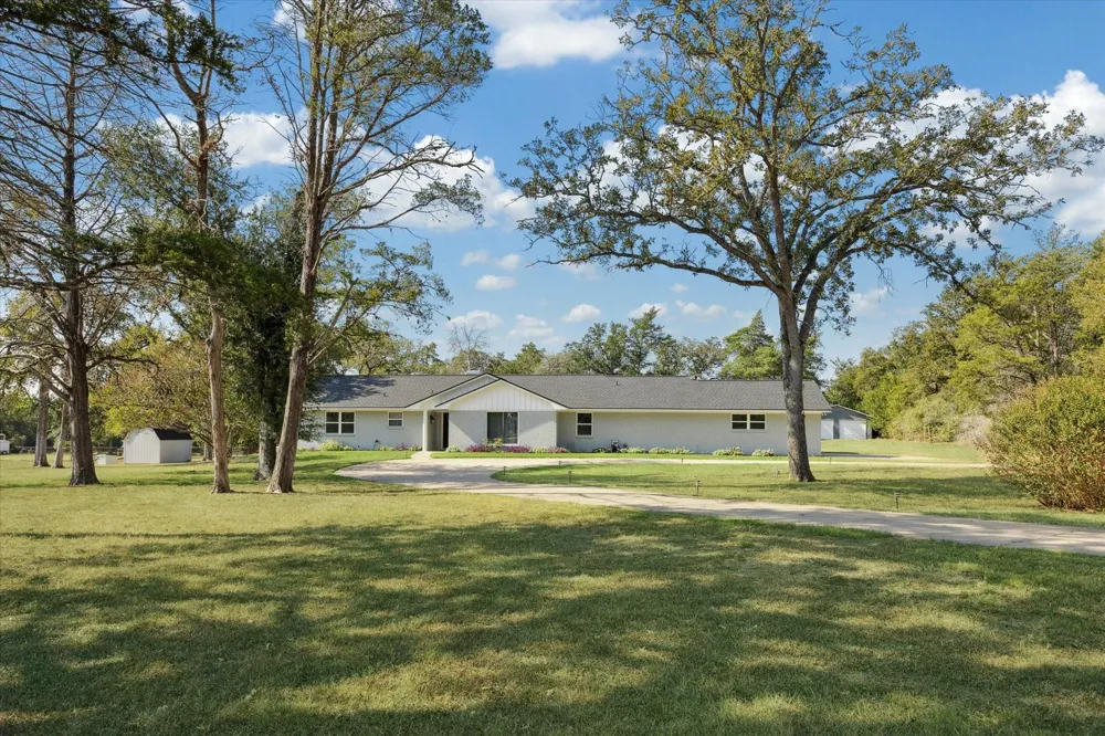 3455 Fm 1948 Road Burton, TX 77835
