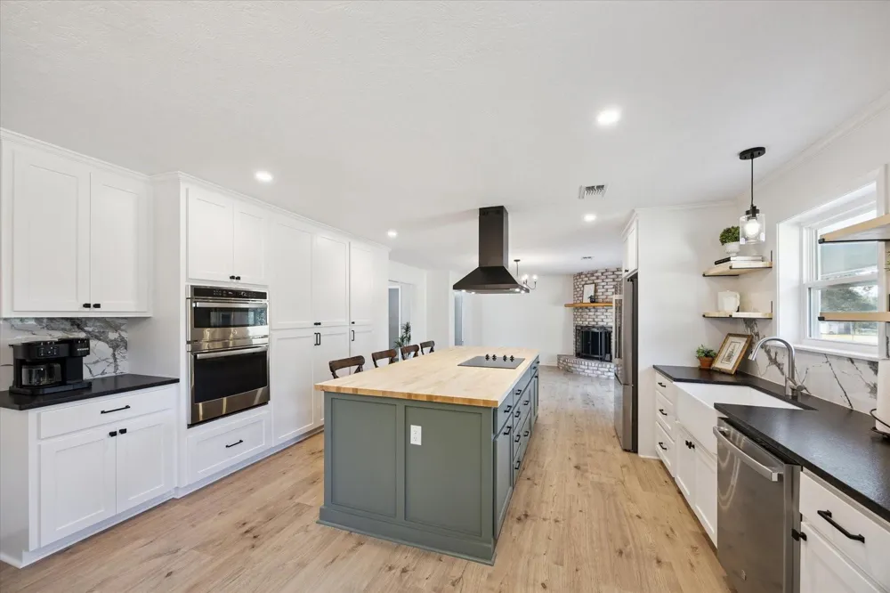 3455 Fm 1948 Road Burton, TX 77835