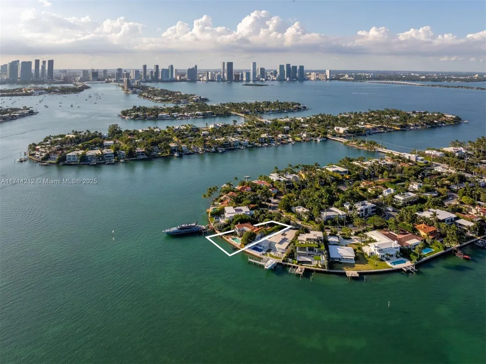 11 E Rivo Alto Dr Miami Beach, FL 33139