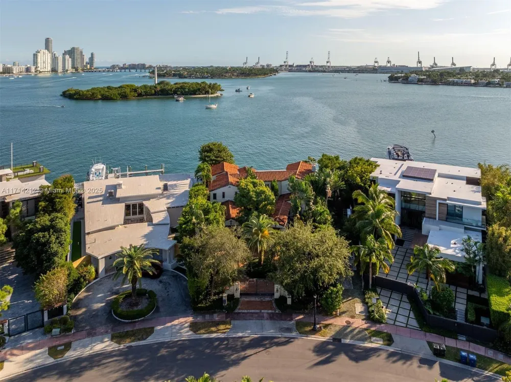 11 E Rivo Alto Dr Miami Beach, FL 33139