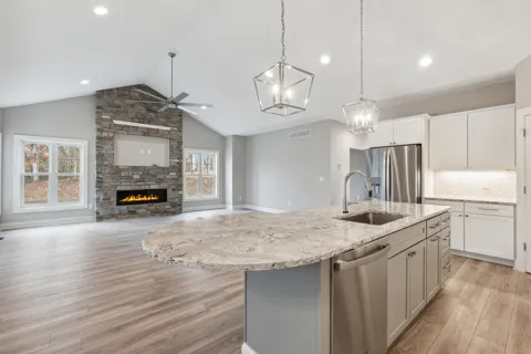 1140 Lochaven Circle #10B