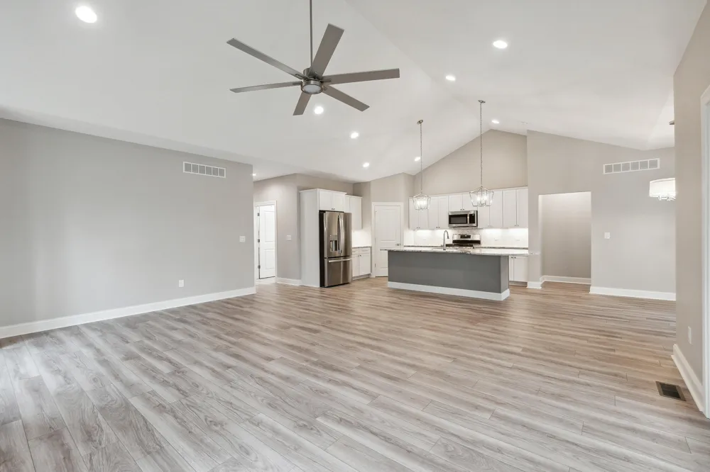1140 Lochaven Circle #10B Hillsdale, MI 49242