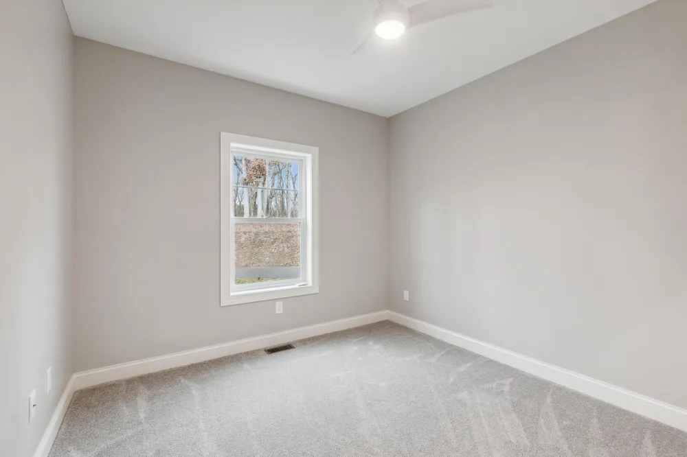 1140 Lochaven Circle #10B Hillsdale, MI 49242