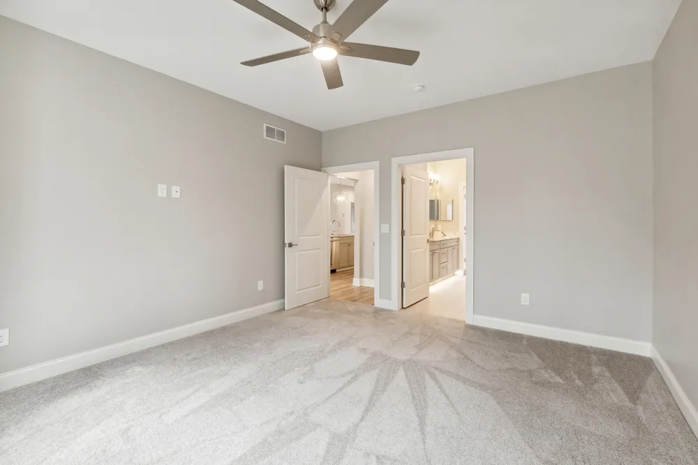 1140 Lochaven Circle #10B Hillsdale, MI 49242