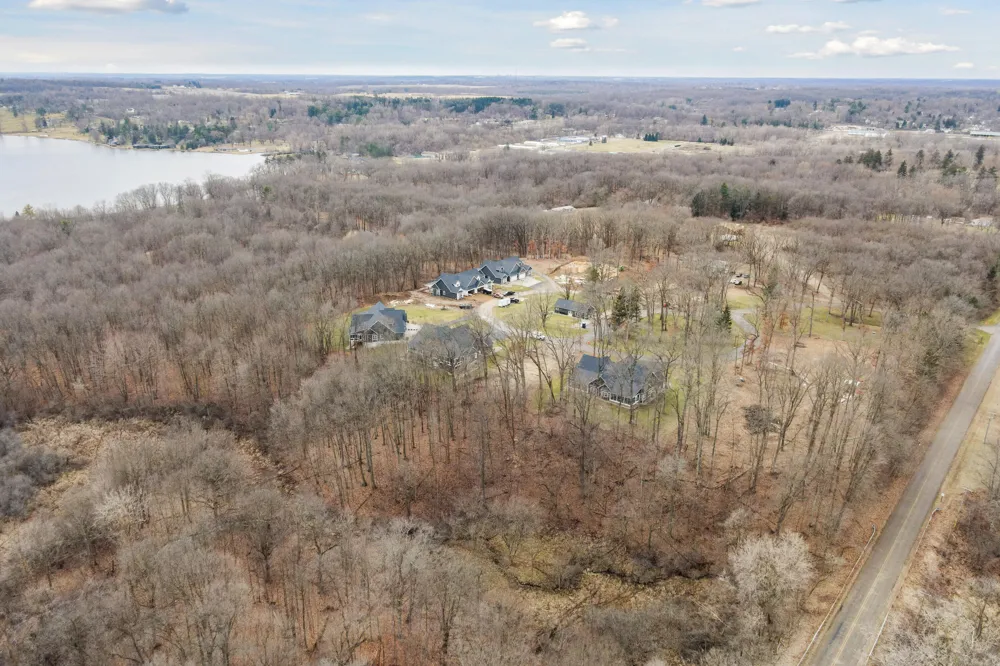 1140 Lochaven Circle #10B Hillsdale, MI 49242