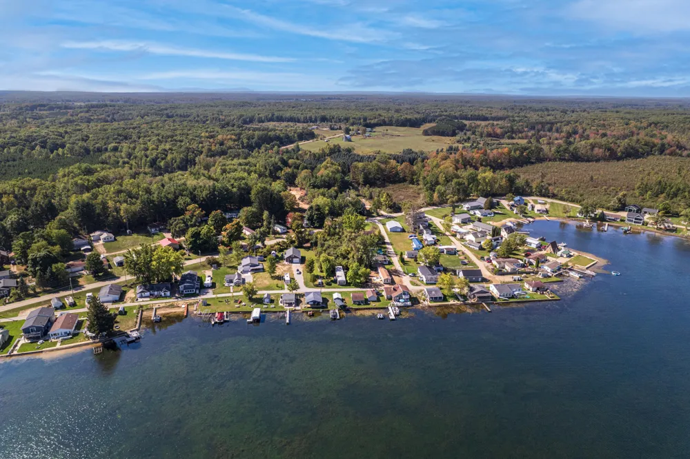 19419 Bullhead Lake Drive Rodney, MI 49342