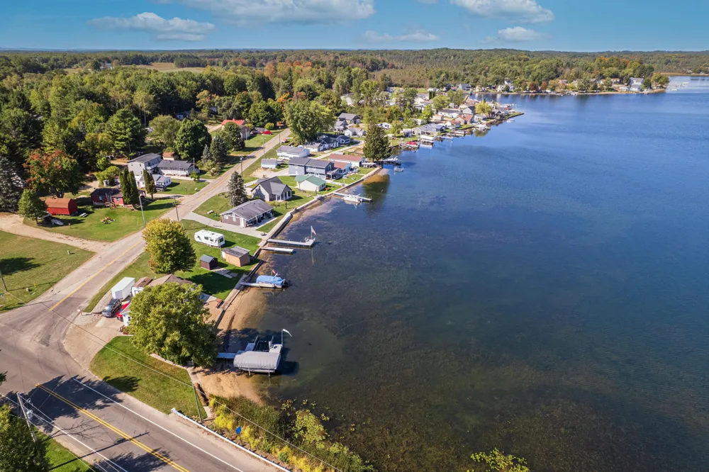 19419 Bullhead Lake Drive Rodney, MI 49342