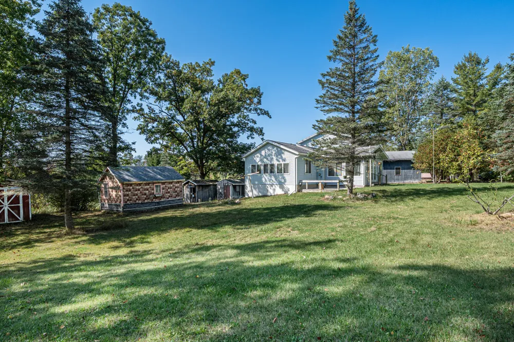 19419 Bullhead Lake Drive Rodney, MI 49342