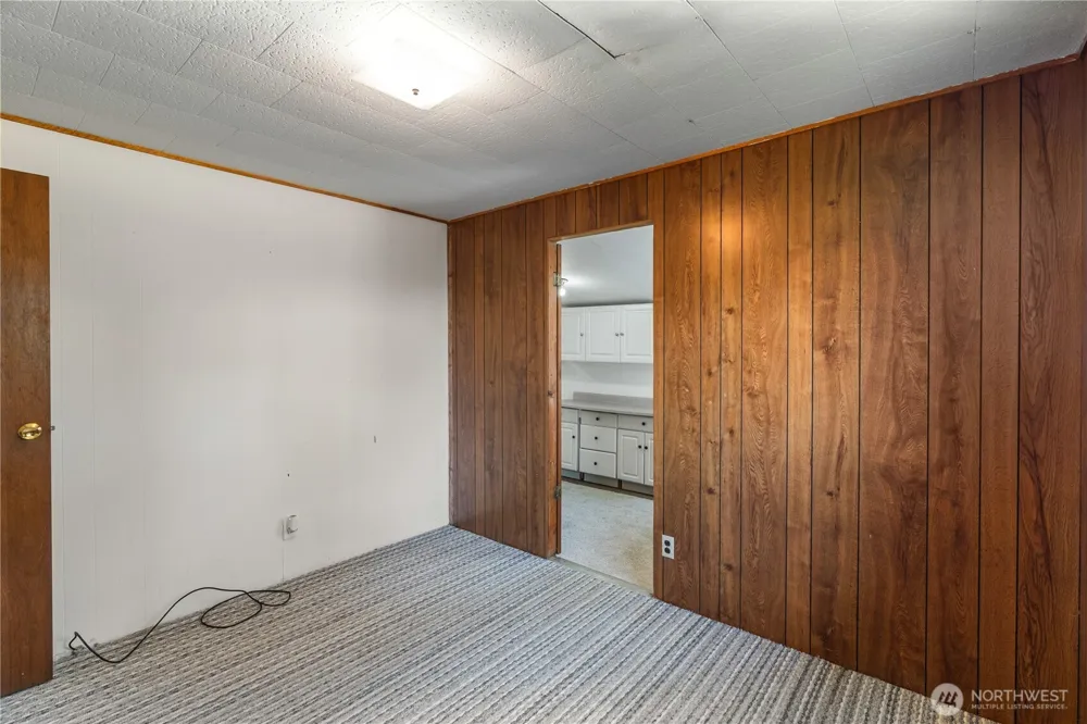 1634 First Avenue Grayland, WA 98547