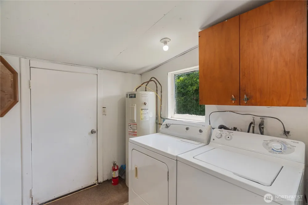 1634 First Avenue Grayland, WA 98547