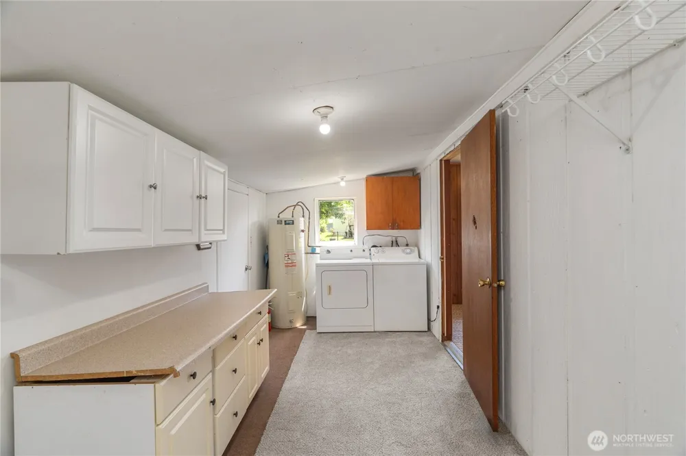 1634 First Avenue Grayland, WA 98547