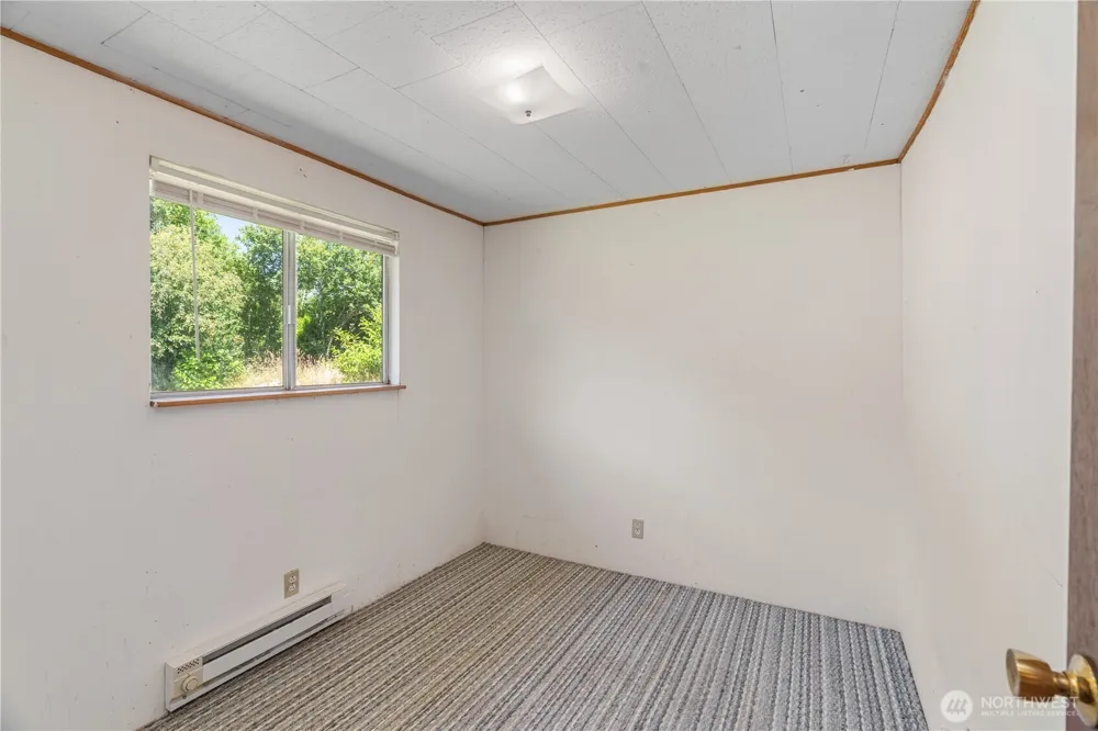 1634 First Avenue Grayland, WA 98547