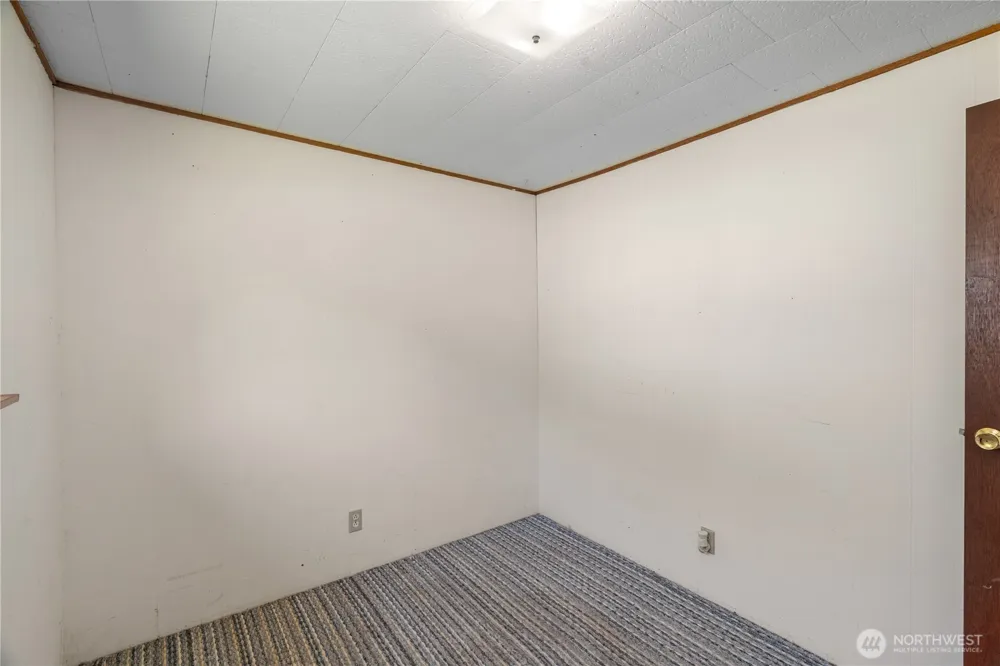 1634 First Avenue Grayland, WA 98547