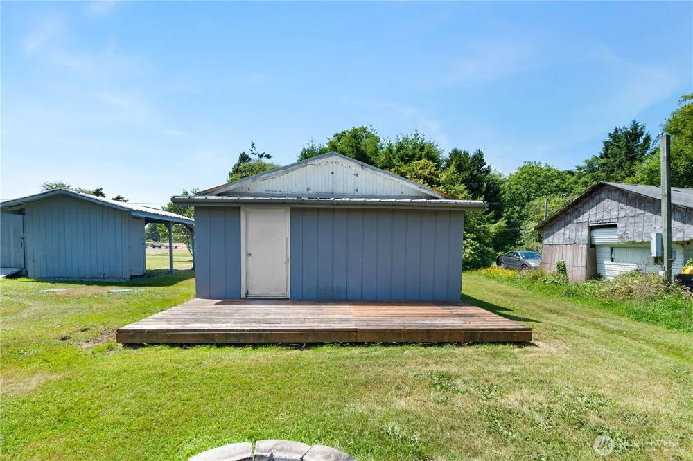 1634 First Avenue Grayland, WA 98547