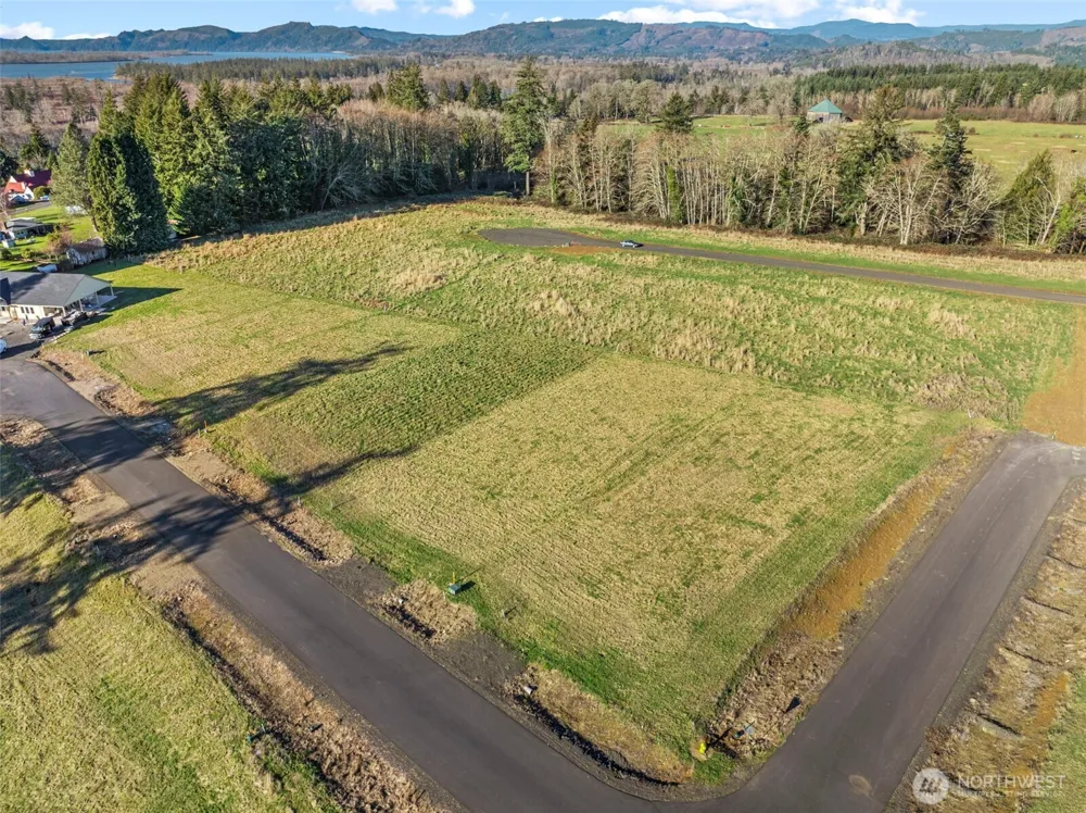 48 Sunnyfield Drive #Lot4 Cathlamet, WA 98612