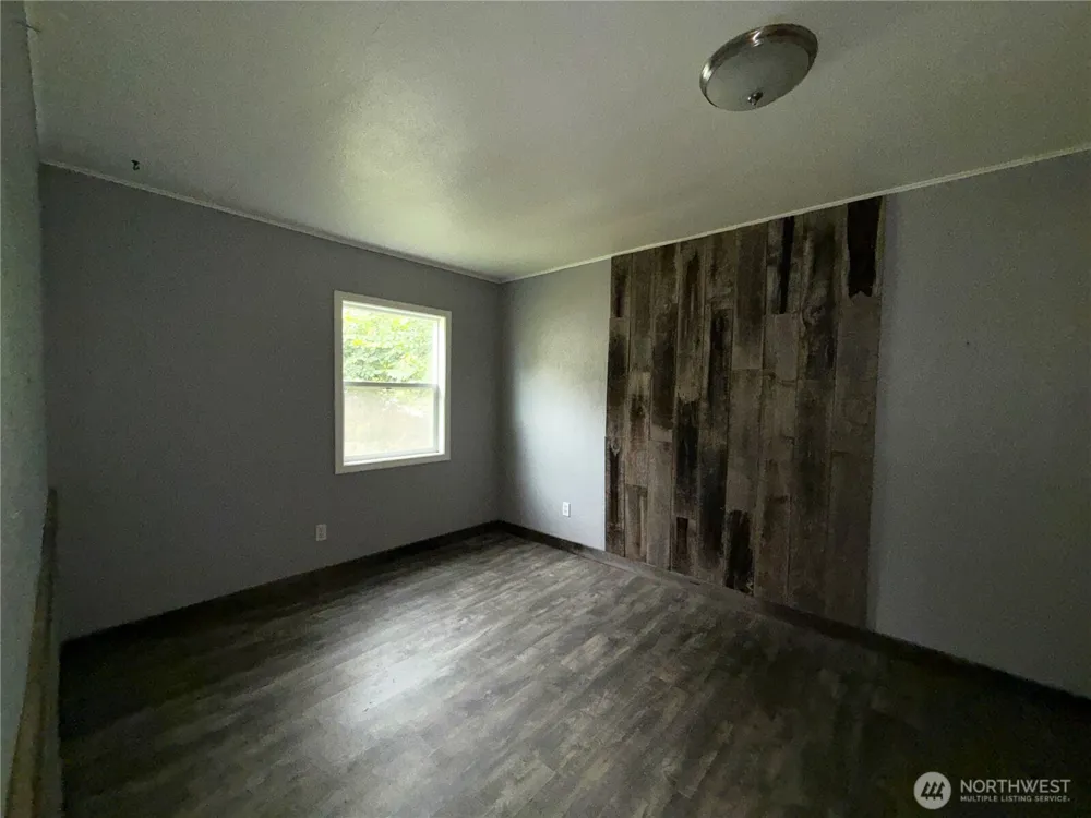 653 E 9th Street Republic, WA 99166