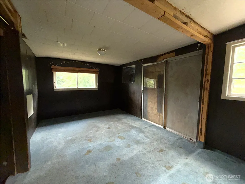 653 E 9th Street Republic, WA 99166