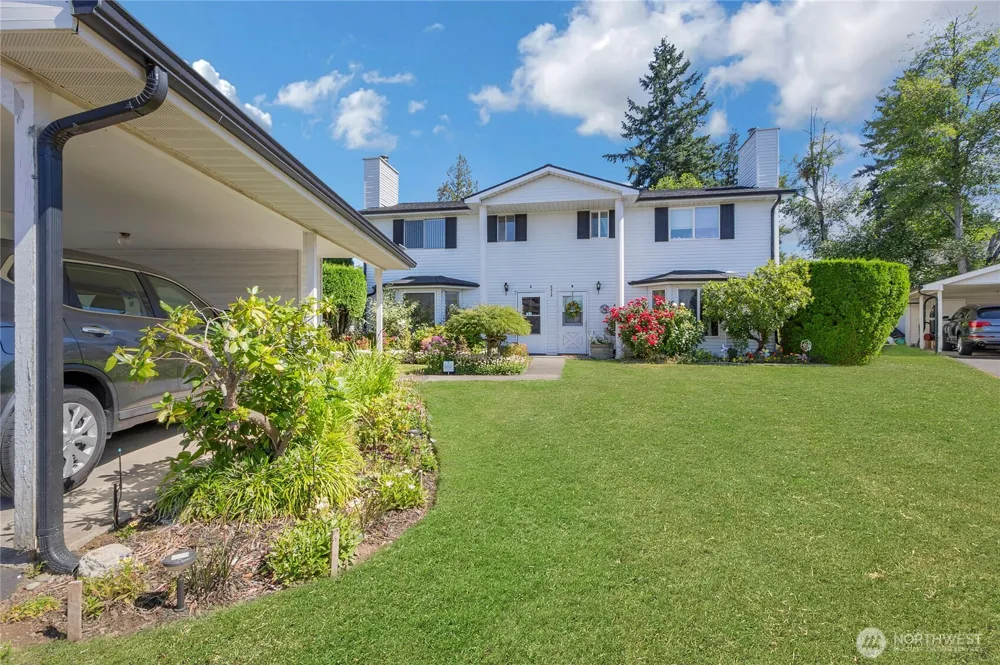 747 37th Street SE #9A Auburn, WA 98002