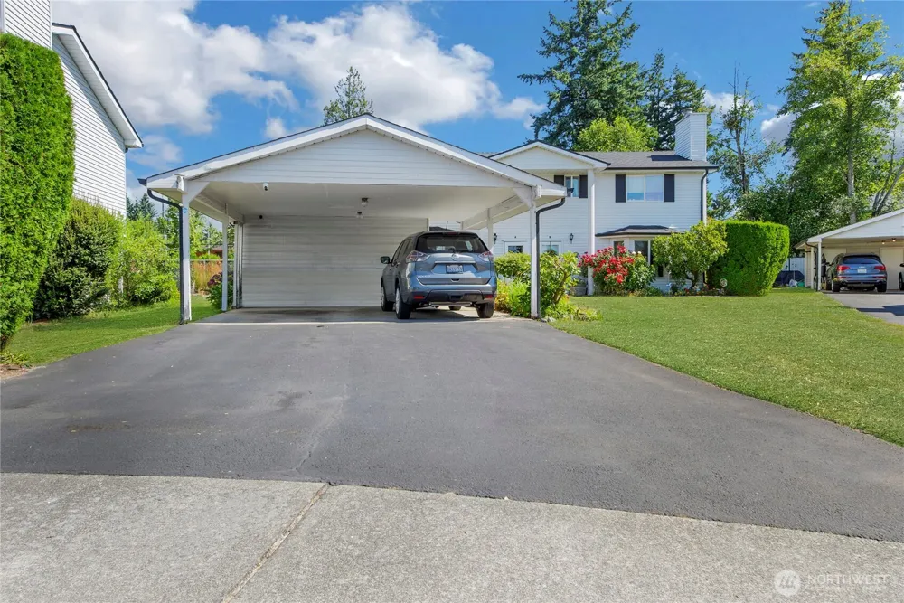 747 37th Street SE #9A Auburn, WA 98002