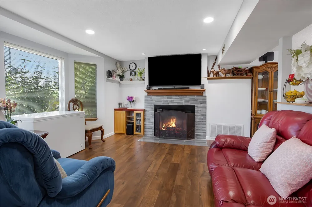 747 37th Street SE #9A Auburn, WA 98002