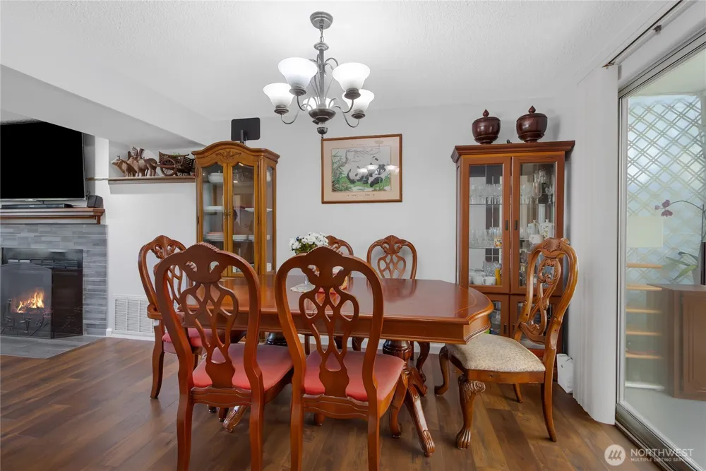 747 37th Street SE #9A Auburn, WA 98002