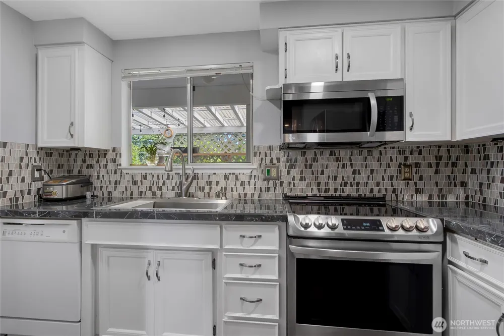 747 37th Street SE #9A Auburn, WA 98002