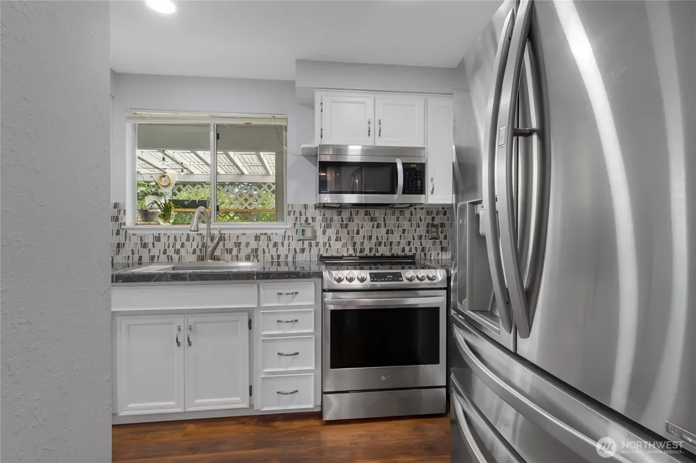 747 37th Street SE #9A Auburn, WA 98002