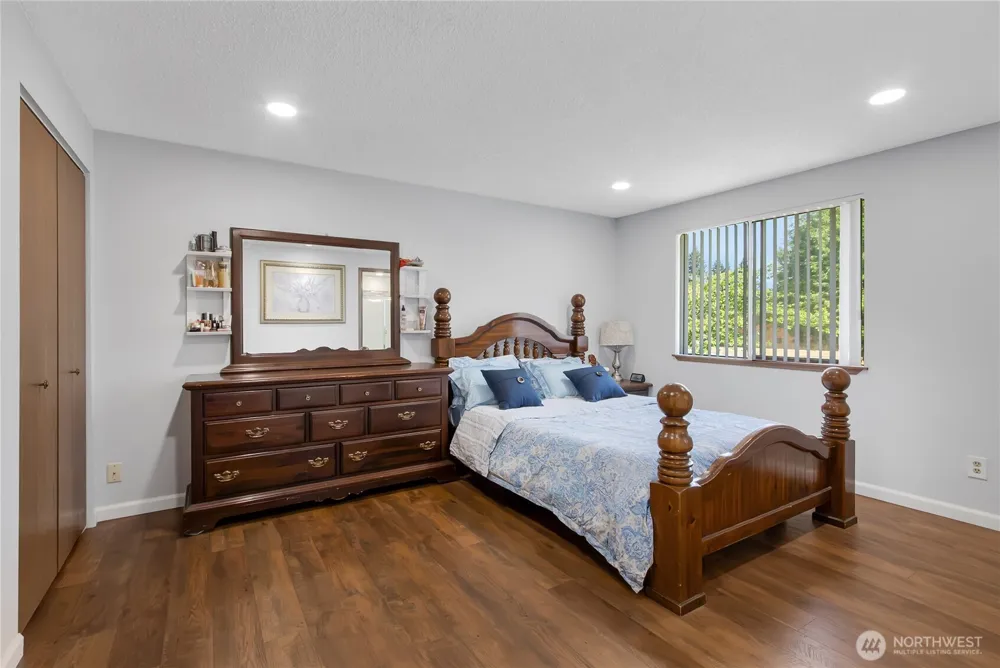 747 37th Street SE #9A Auburn, WA 98002