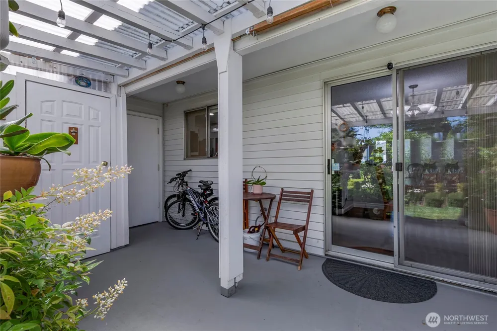747 37th Street SE #9A Auburn, WA 98002