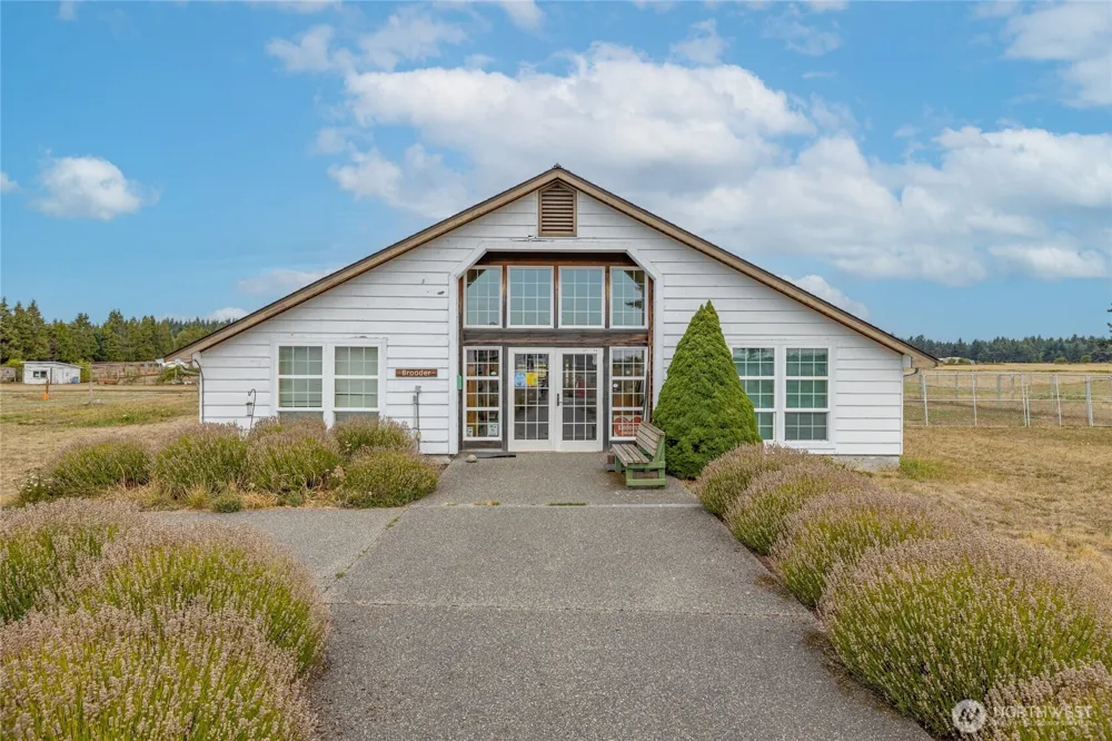 180 Parker Rental Suites A & B Road Coupeville, WA 98239