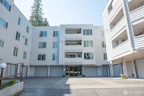 17417 Ashworth Avenue #303
