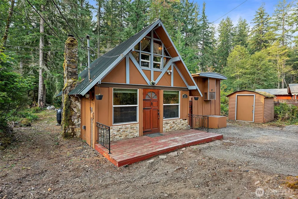 270 Skate Creek Road Ashford, WA 98304
