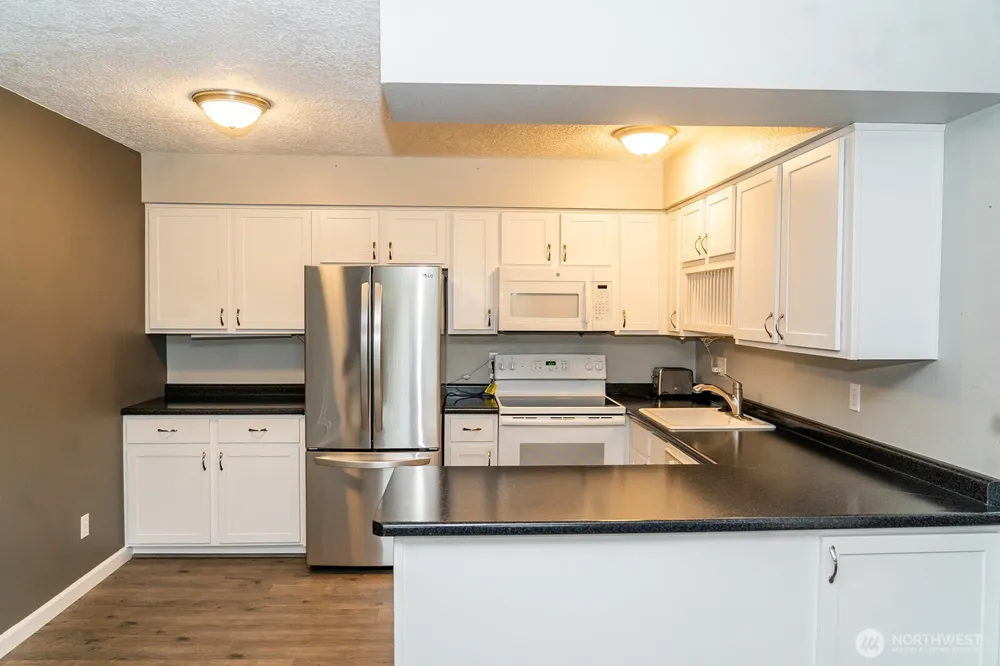 2005 Tibbetts #305 Longview, WA 98632