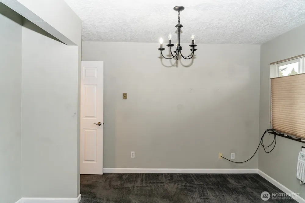 2005 Tibbetts #305 Longview, WA 98632