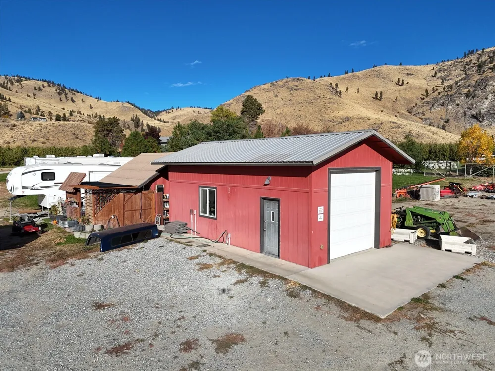263 Oliver Lane Chelan, WA 98816