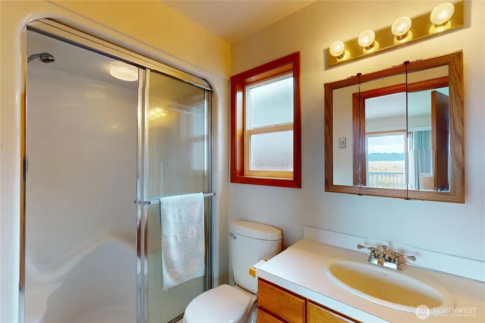 2900 Wheeler Avenue Tokeland, WA 98590