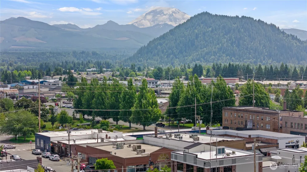 1107 Griffin Ave Enumclaw, WA 98022