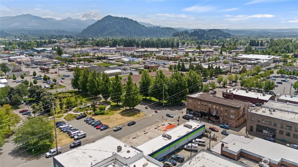 1107 Griffin Ave Enumclaw, WA 98022