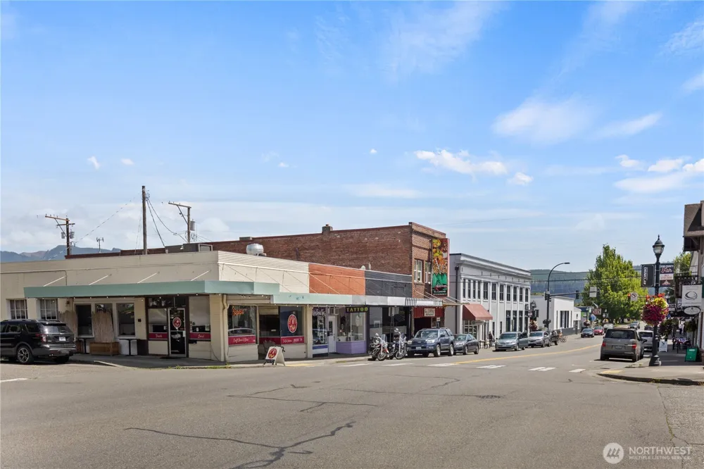 1107 Griffin Ave Enumclaw, WA 98022