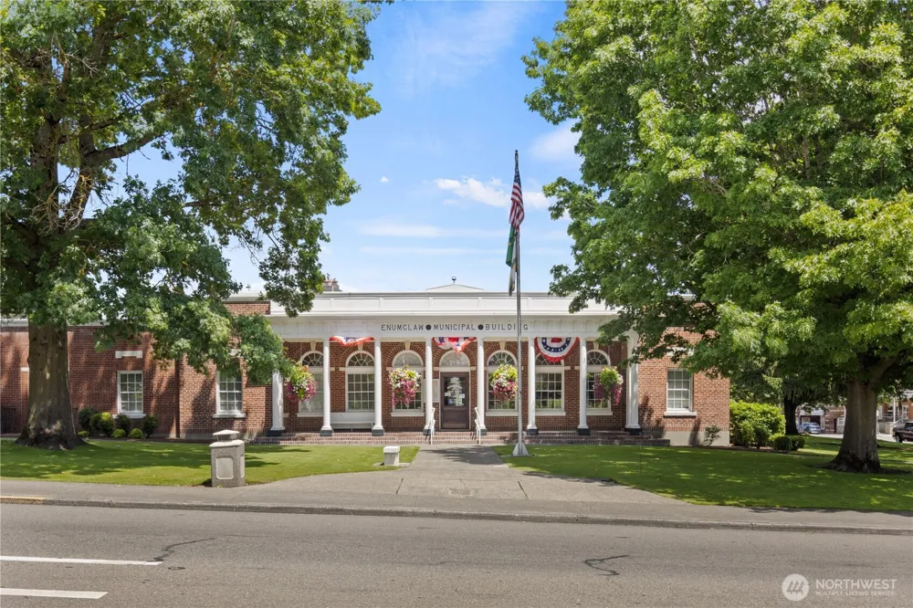 1107 Griffin Ave Enumclaw, WA 98022
