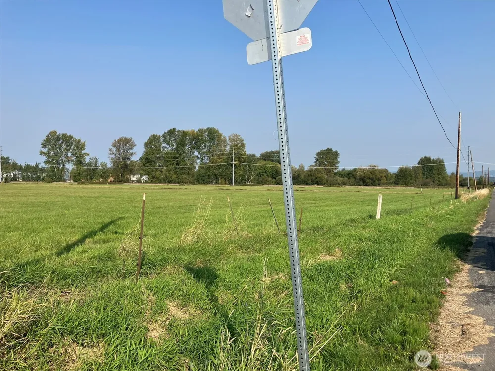 23 XX 156th Street NE Marysville, WA 98271