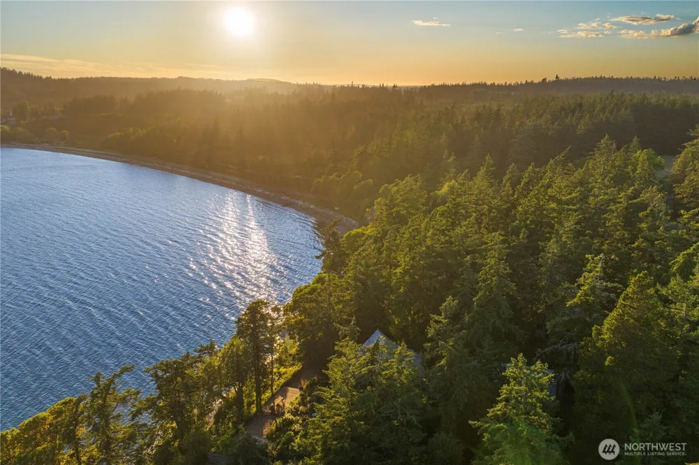 90 Montgomery Lane Orcas Island, WA 98245