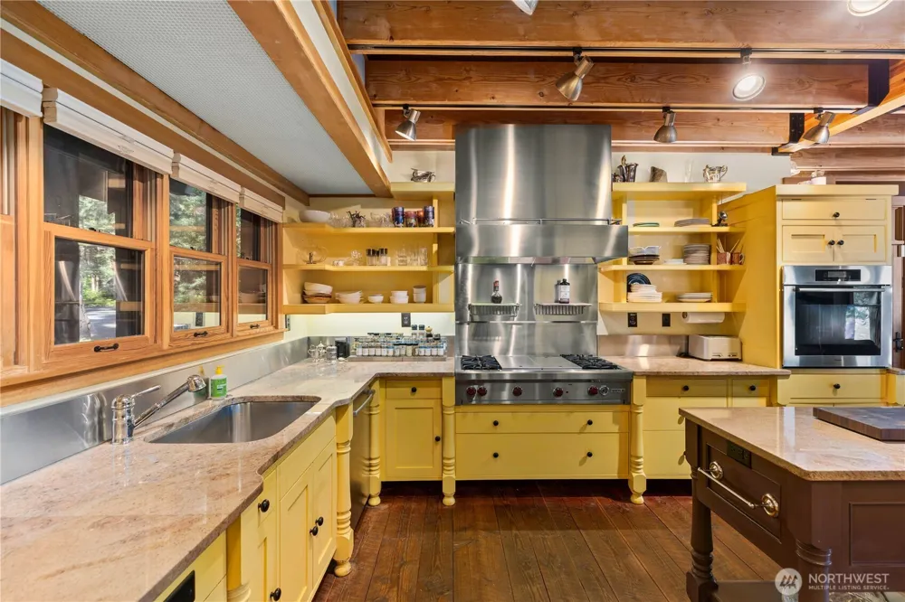 90 Montgomery Lane Orcas Island, WA 98245